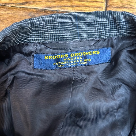 Brooks Brothers blazer - Picture 2 of 4